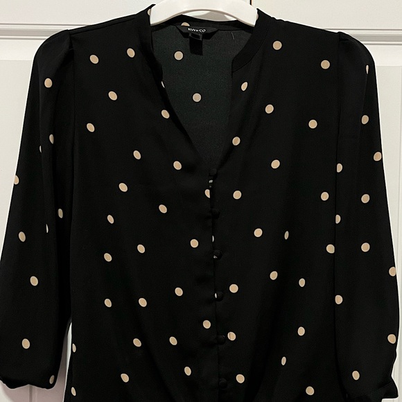 RW&CO. Tops - XXS Polka Dot RW&CO LONG SLEEVE TIE UP SHIRT